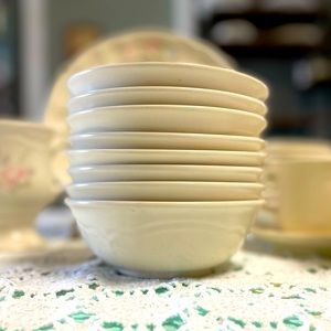 Pfaltzgraff Tea Rose Soup or Salad Bowl, Vintage China, Vintage Stoneware